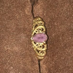 Size 6 1/2 Gold ring with Amethyst stone EUC